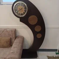 ساعت ایستاده چوبی