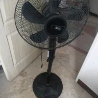 پنکه ایستاده