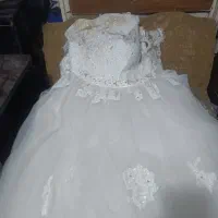 تعدادی لباس عروس