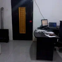 زمین با انبا ر