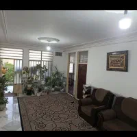 هم خونه خانم موجه