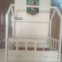 تخت نوزاد