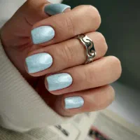 استخدام ناخن کار حرفه ای