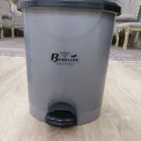 سطل زباله پدالی