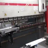 ارائه کلیه خدمات خمکاری با دستگاه خم cnc dener