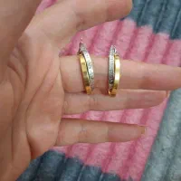 حدود چهارونیم گرم گوشوار حلقه ای ورساچ دورنگ