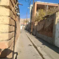 زمین سه نبش ۳۶۱ متر با ساختمان  ابیک ،زیاران، MBA)