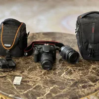 دوربین کنون eos650 با لنز و کیف اضافه