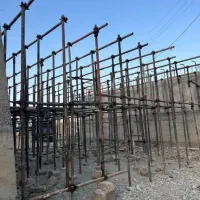 استاد کار داربست با لوازم ولوله خودتان