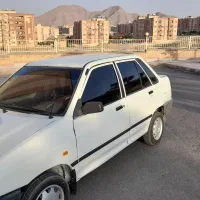 پراید سفید
