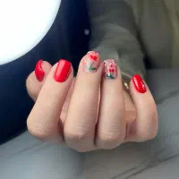 کاشت و ترمیم ناخن و ژلیش پا