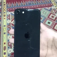 ایفون se2020