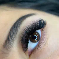 اکستنشن مژه و لیفت مژه و ابرو با بهترین متریال