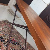 میز صبحانه خوری و یا میز کار و شام غذا