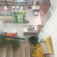 فروشنده خانم