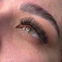 خدمات مژه ارزان و با تخفیف