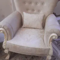 رویه کوبی.. رنگکاری.. ‌و نجاری مبل در پیروزی