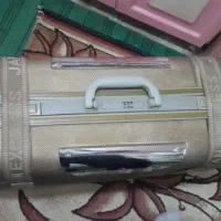 کیف|کیف، کفش، کمربند|اقبالیه, |دیوار