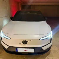 ولوو ex30