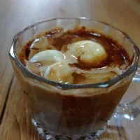کار در کافه بستنی