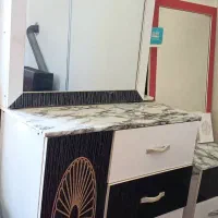 دراور کشویی همراه دوتا کمدکوچک کشویی