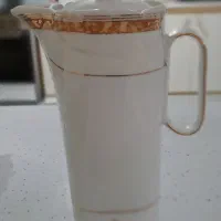 تعدادی ظروف آشپزخونه