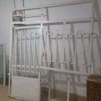 خانه بازی در و پنجره آهنی با شیشه