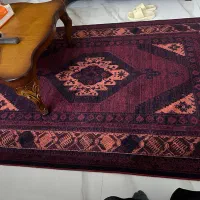 دوتا فرش تمیز و بدون پارگی و در حد نو
