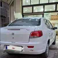 رانا کم کار بی رنگ