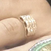 حلقه نگین دار طلا دزدیده شده