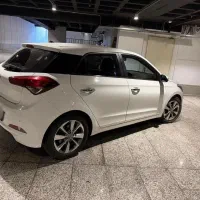 هیوندای i20