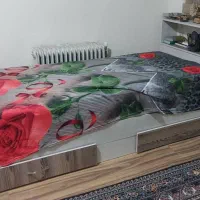 تخت خواب یک نفره