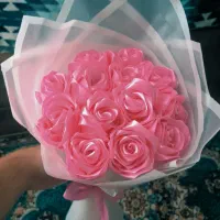 گل رز روبانی
