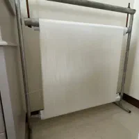 دار قالی سایز عرض ۱۰۲هست قدش ۱۰۶