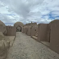 زمین دو نبش فروشی شهرک طبیعت