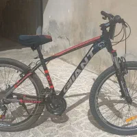 چرخ جاینت 27.5سالم فقط لاستیک عقب پنچره