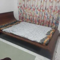 تخت ۱۲۰
