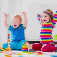 نگهداری از کودک در محیطی اَمن و خانگی   متن آگهی