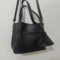 کیف دستی و دوشی زنانه و دخترانه در حد نو