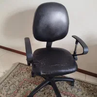 صندلی چرخدار اداری