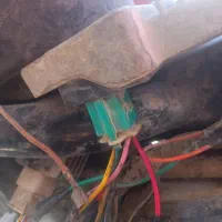 موتور‌سیکلیت‌لاکی پارکینگی