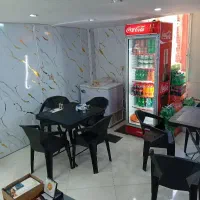 کارگر ساده برای فست فود