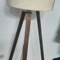 آباژور سه پایه ایستاده