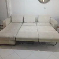 مبل تخت‌خواب‌شو اسکلت فلزی سالم و تمیز