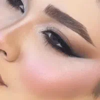 میکاپ آرتیست