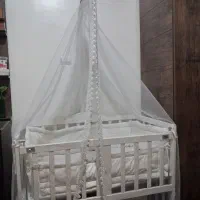گهواره وتخت بغل تخت مادر