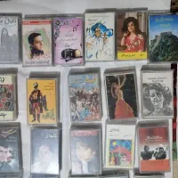 فروش کاست های موسیقی قدیم تورکی و فارسی