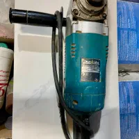 فرز سنگ بر ماکیتا اصلی