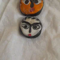 مهره های چهره دار و کهنه