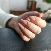 تخفیف کاشت ناخن ب دلیل تکمیل آلبوم کاری